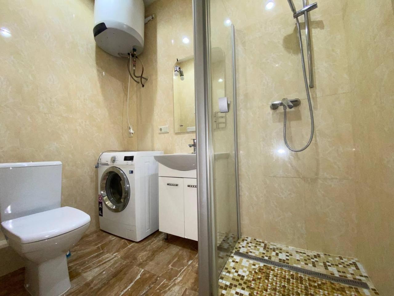 Apartment On Dragomirova Kiev Exterior foto
