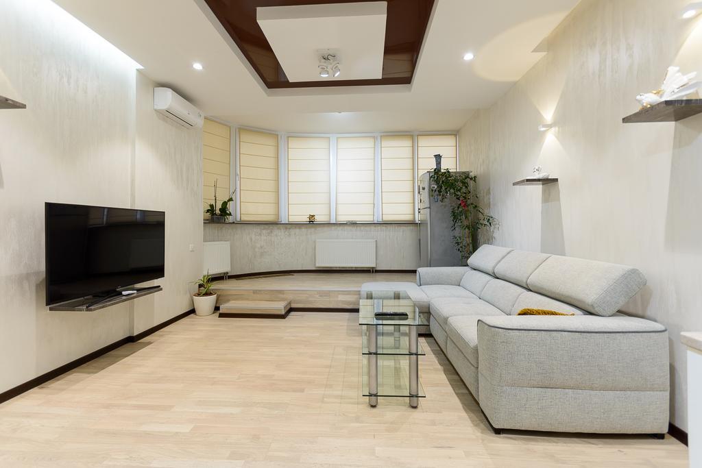 Apartment On Dragomirova Kiev Exterior foto