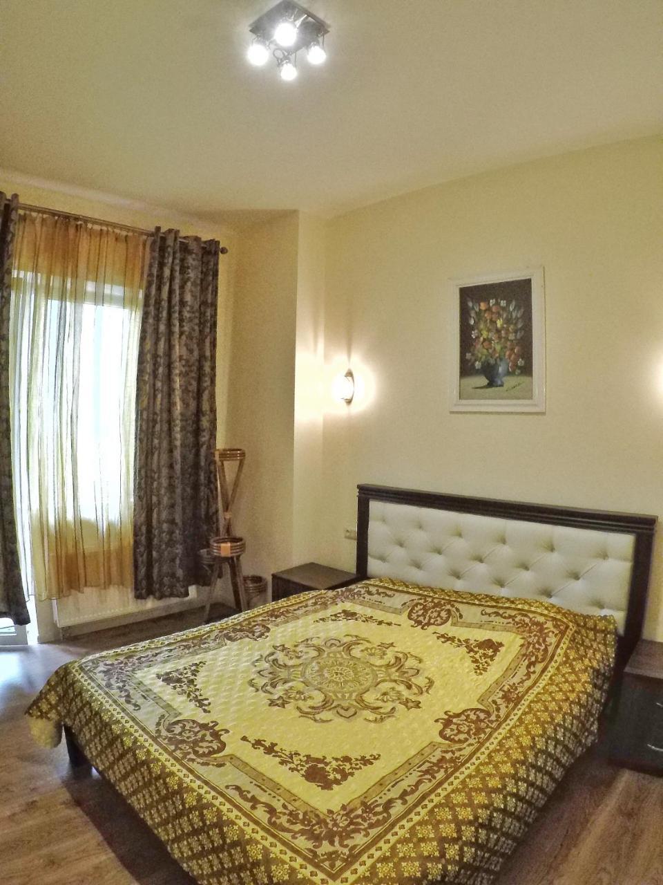 Apartment On Dragomirova Kiev Exterior foto